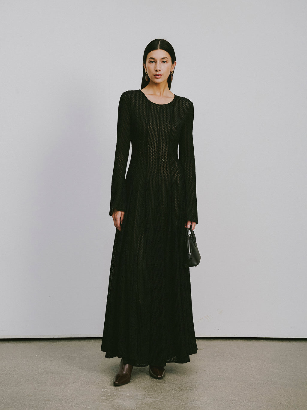 Round-Neck Dress with 3D Wave Texture & Lace-Openwork