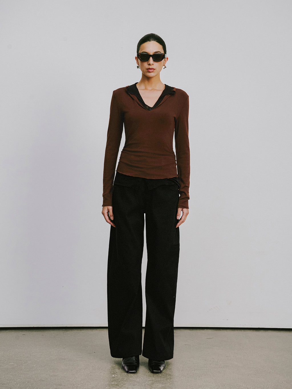 Color-Blocked Layered V-Neck Top (Fake Two-Piece)