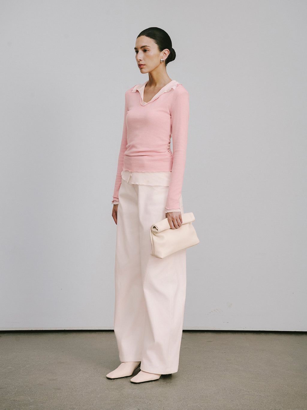 Color-Blocked Layered V-Neck Top (Fake Two-Piece)