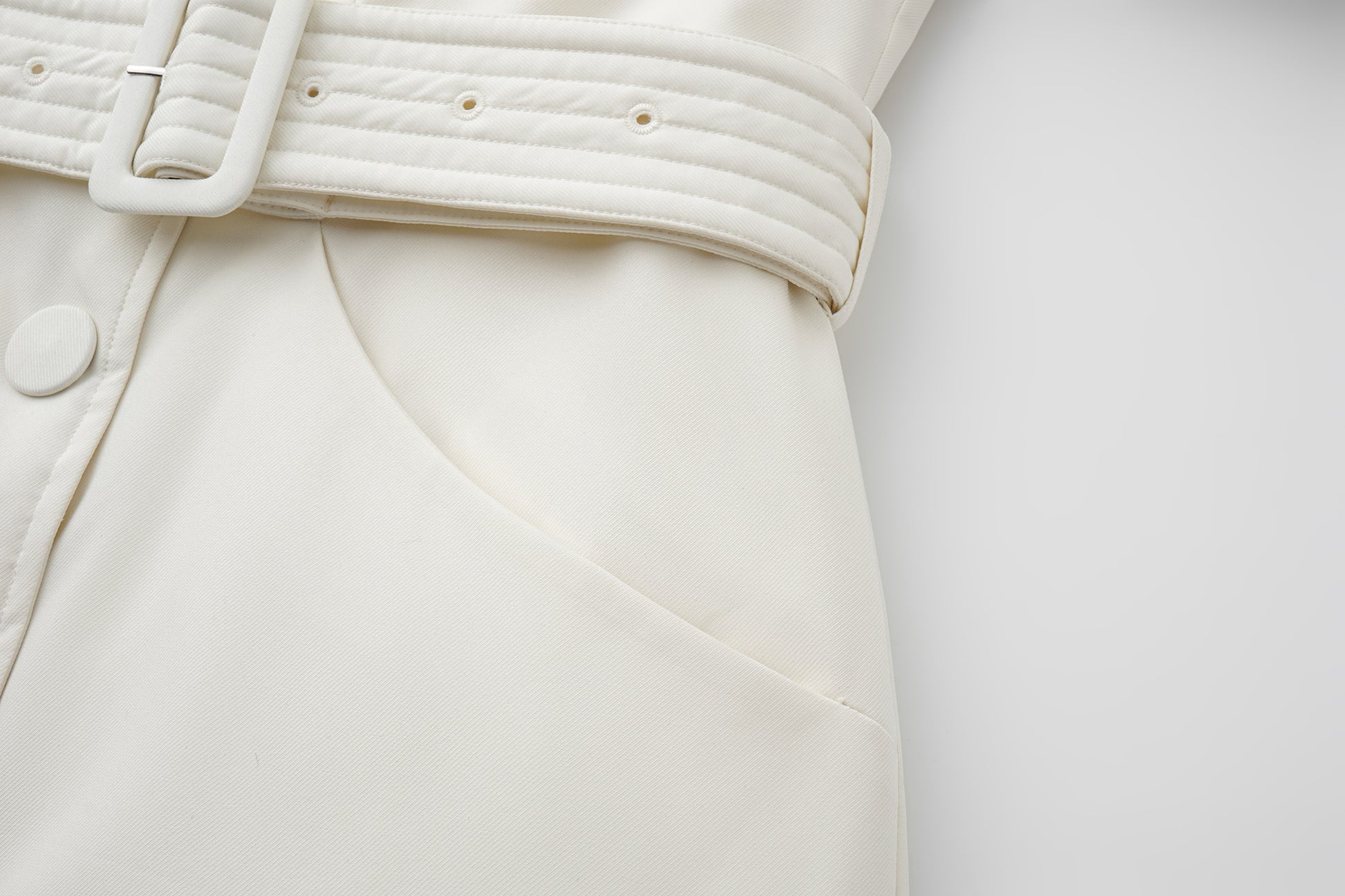 Minimalist Silhouette Long Line Down Coat with Sculpted Lapel and Defined Waist