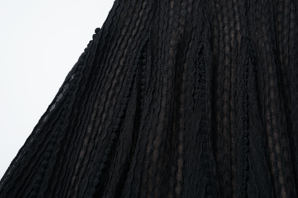 Round-Neck Dress with 3D Wave Texture & Lace-Openwork