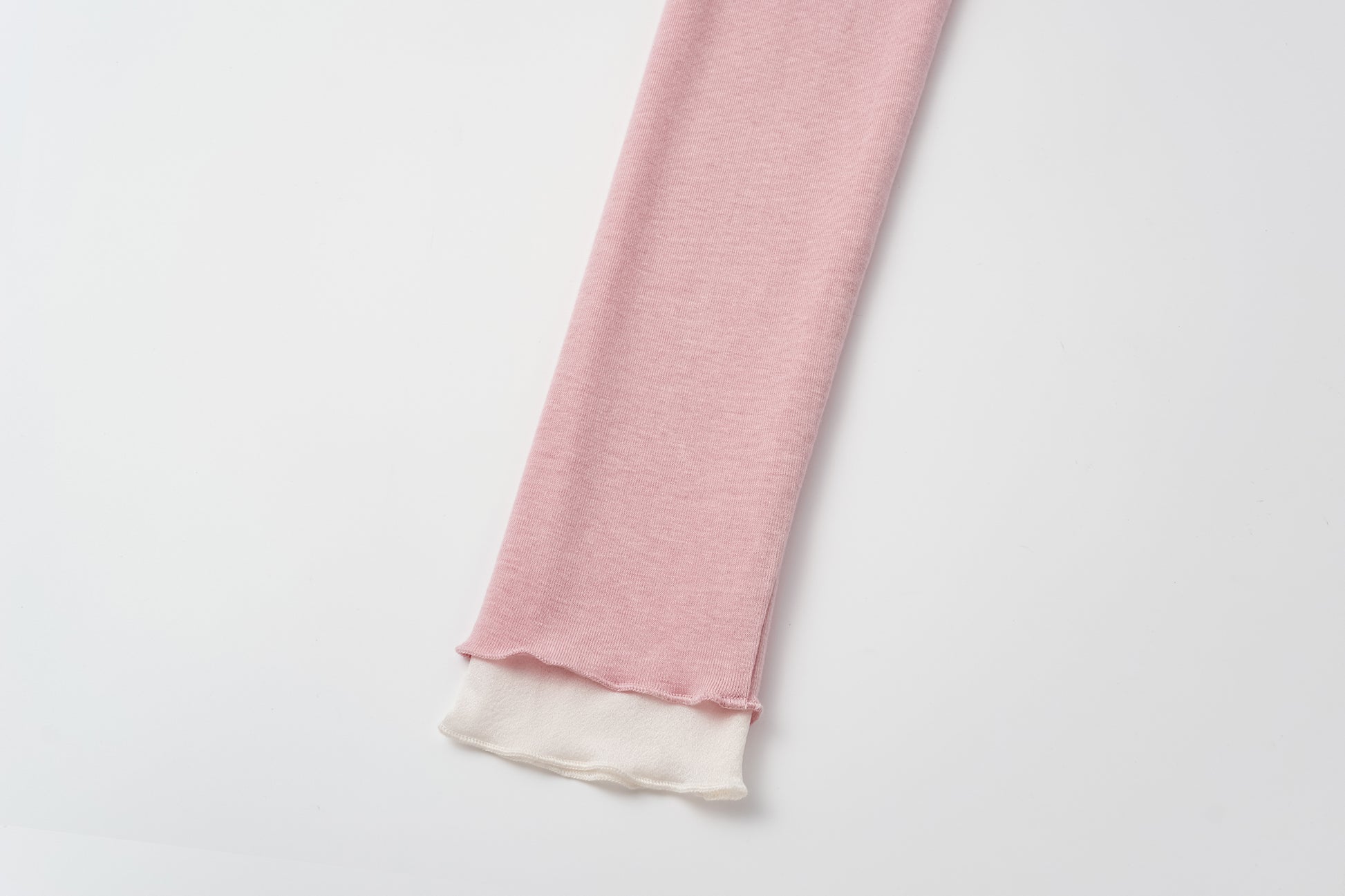 Color-Blocked Layered V-Neck Top (Fake Two-Piece)