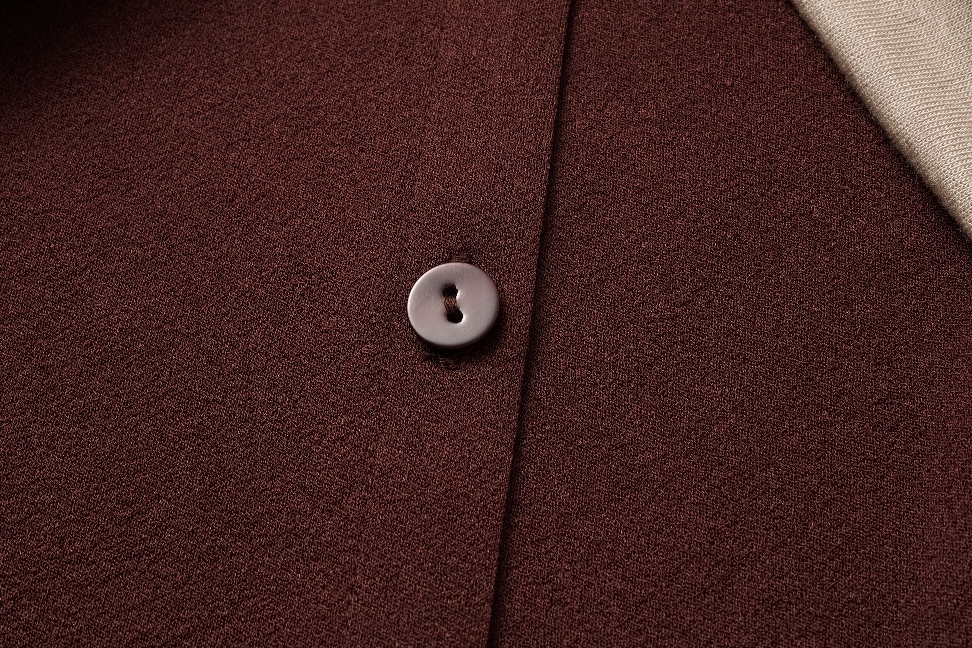 Color-Blocked Layered V-Neck Top (Fake Two-Piece)