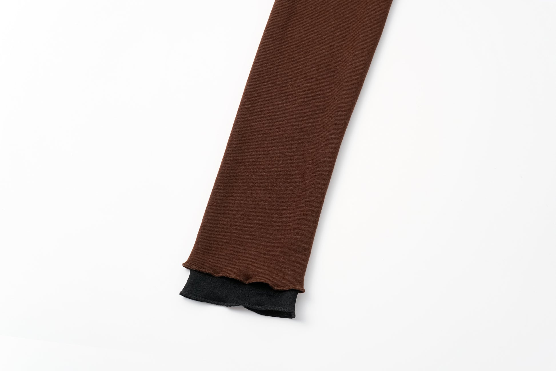 Color-Blocked Layered V-Neck Top (Fake Two-Piece)